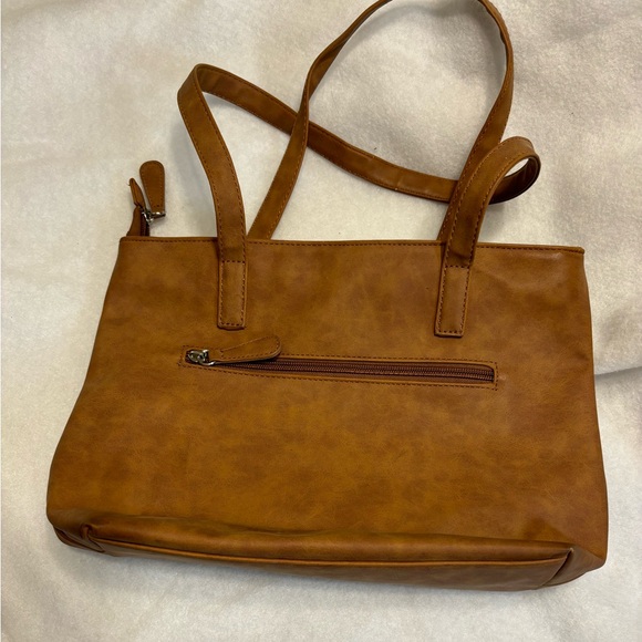 Stone Mountain Nubuck Perforated Tote EUC - Picture 3 of 11